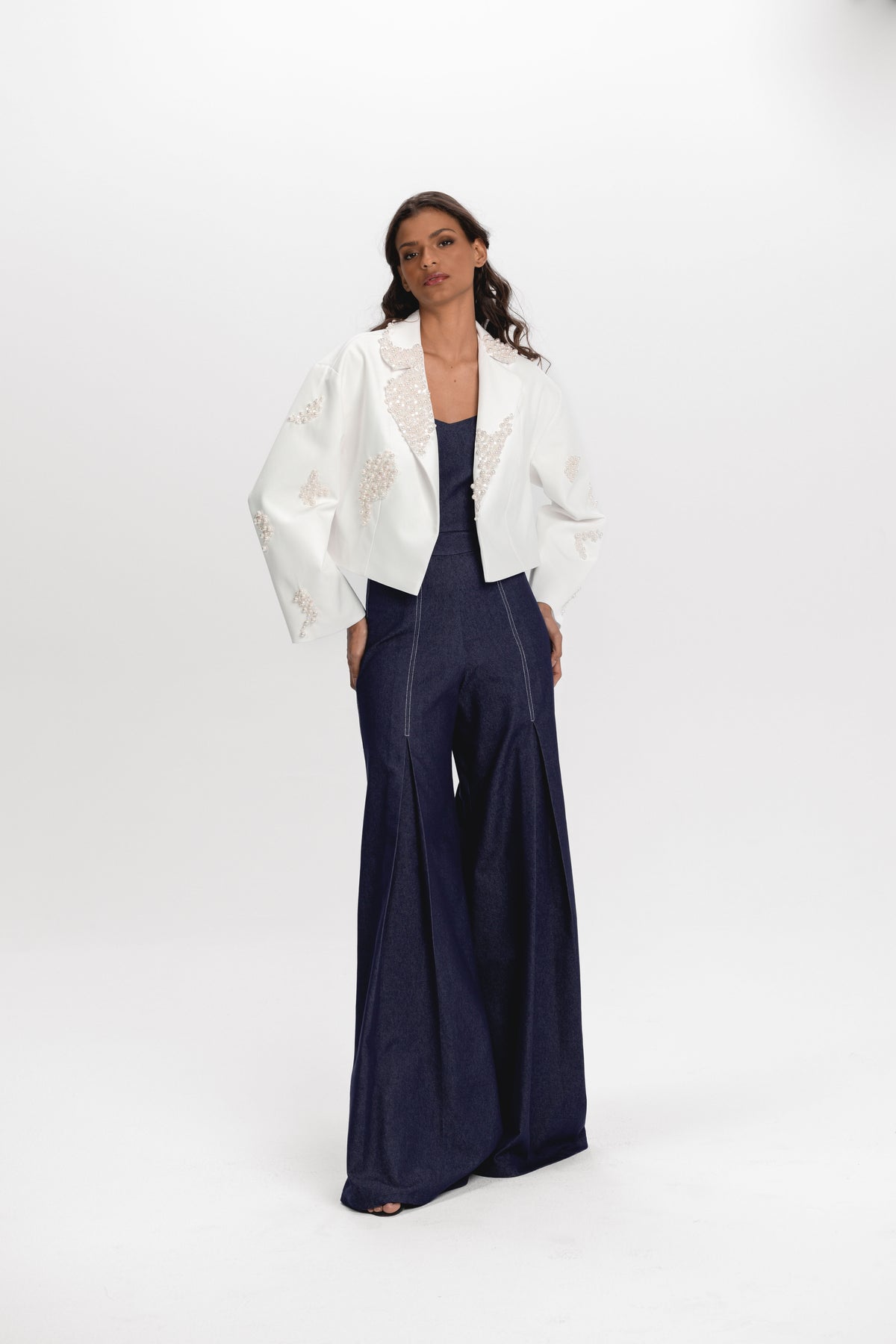 White cropped jacket with embroidery
