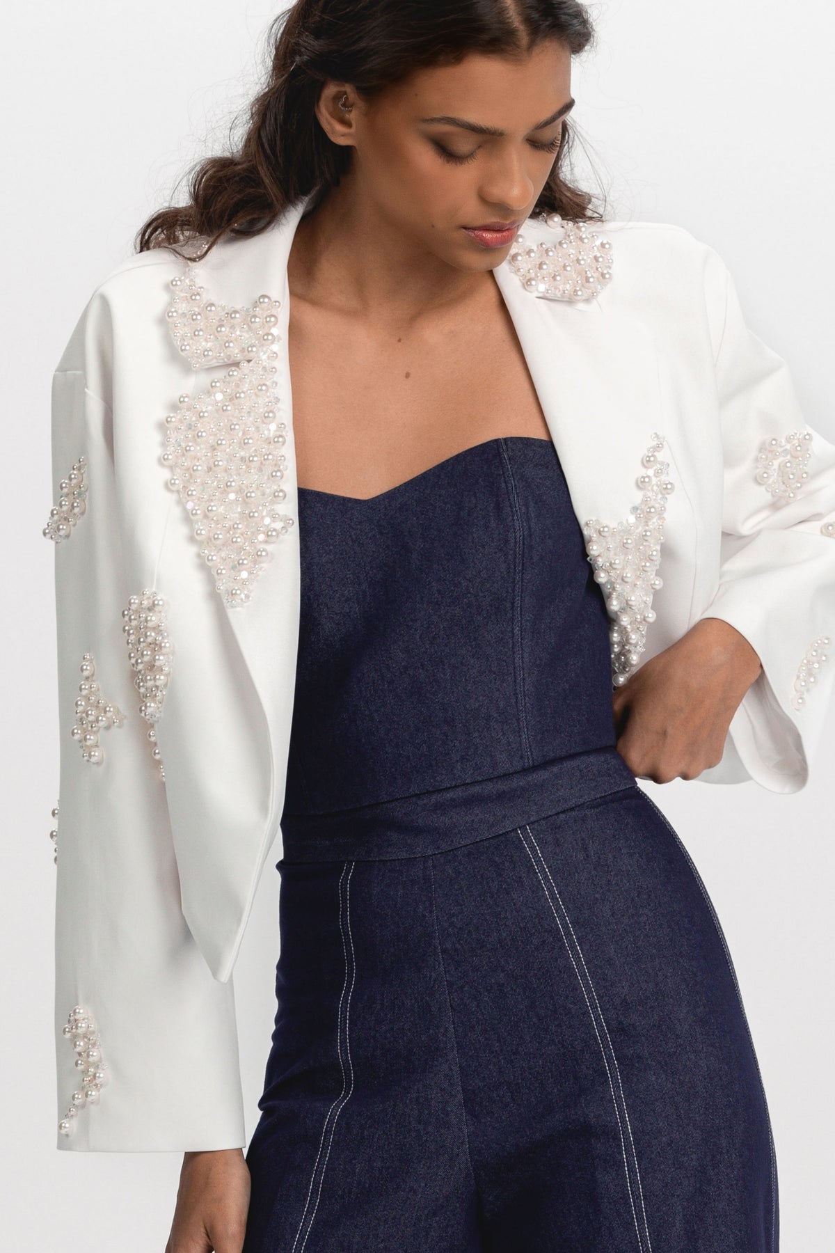 White cropped jacket with embroidery