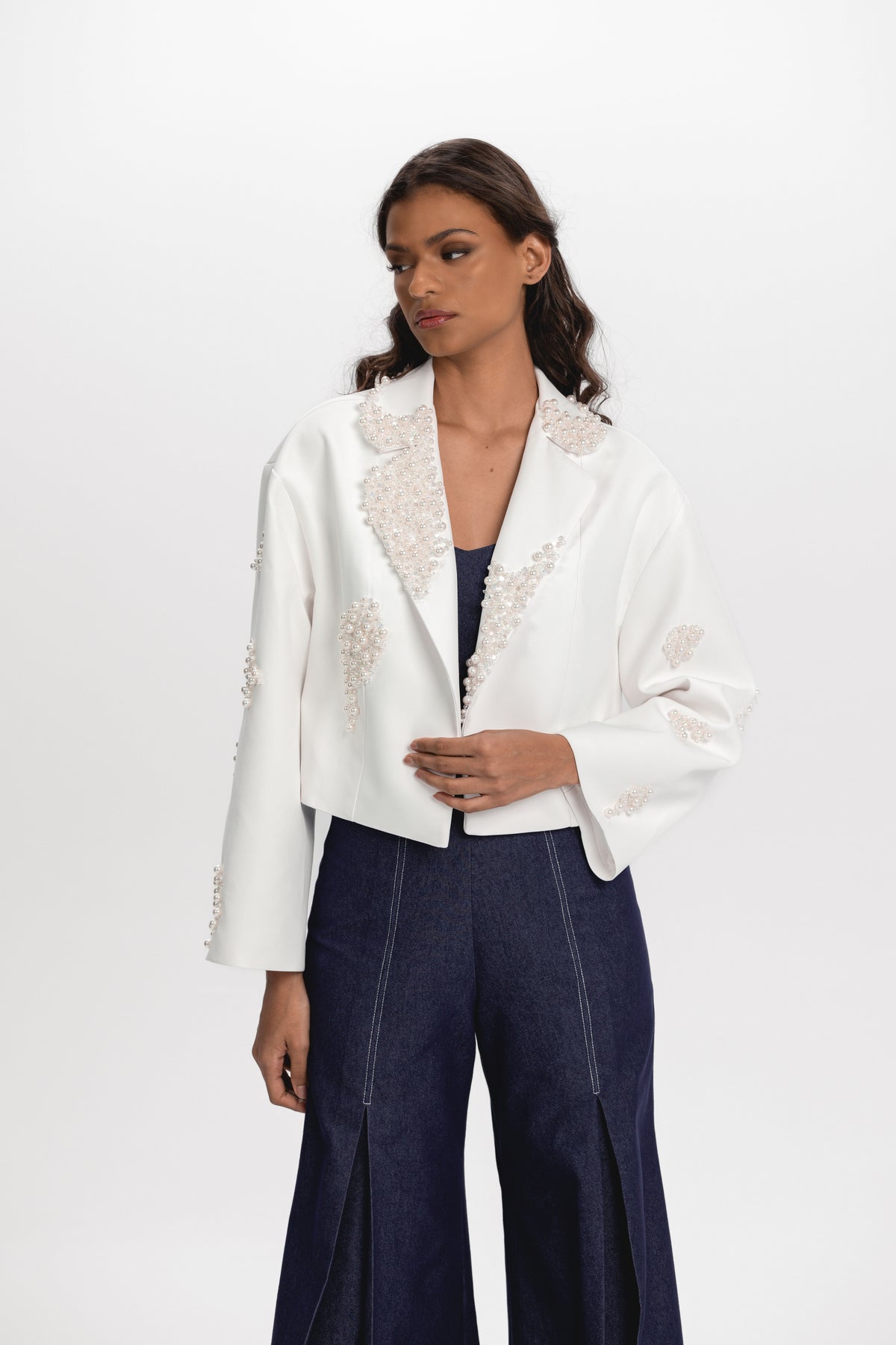 White cropped jacket with embroidery