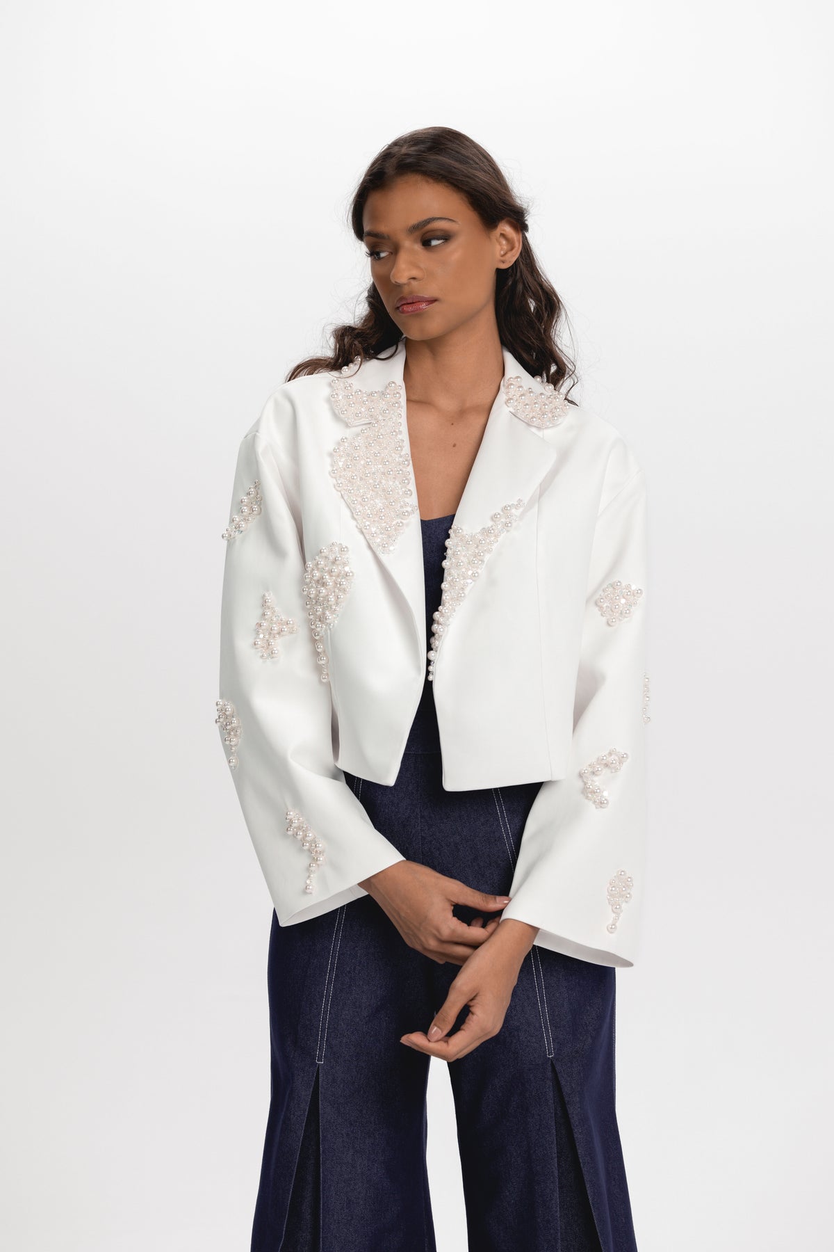 White cropped jacket with embroidery